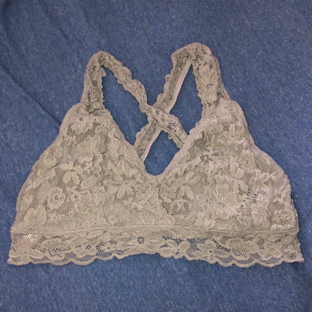 No boundaries laced bra ⁉️⁉️